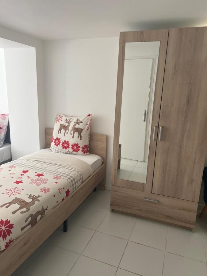 Chaudari Guest House ปาเลโซ ภายนอก รูปภาพ
